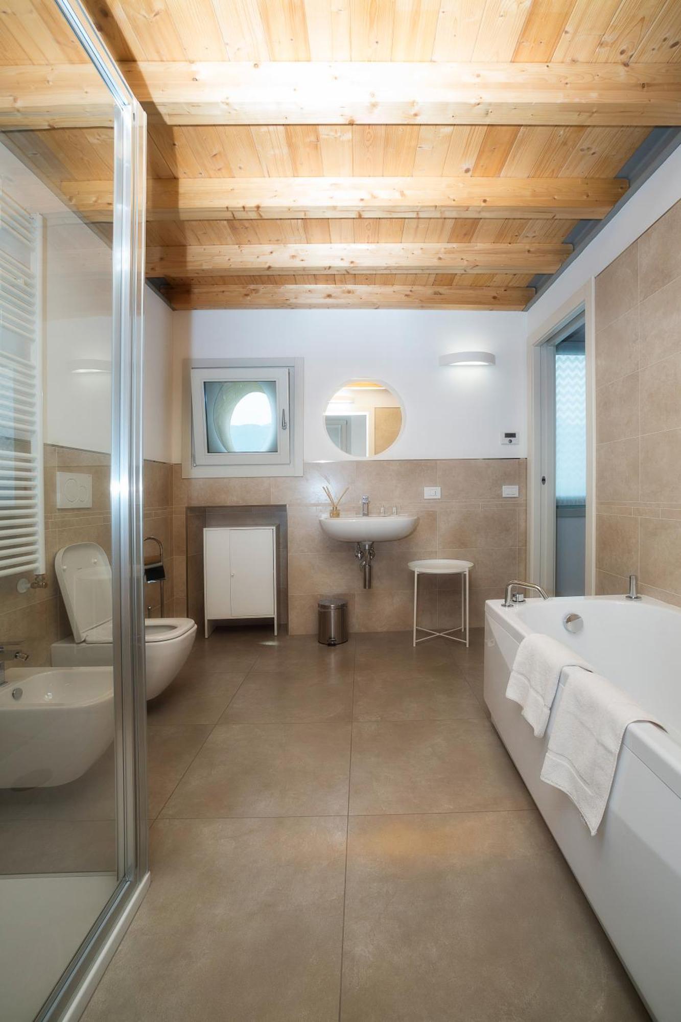 Residenza Il Gallo In Riva Al Breathtaking View Of Iseo Ferienhaus Pisogne