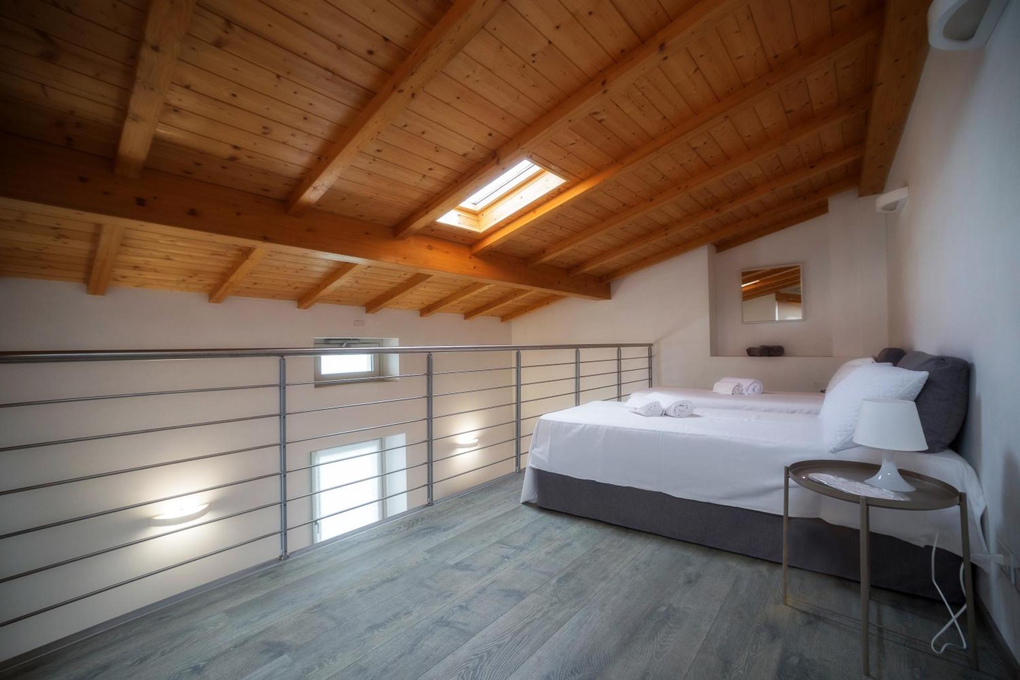 Residenza Il Gallo In Riva Al Breathtaking View Of Iseo *