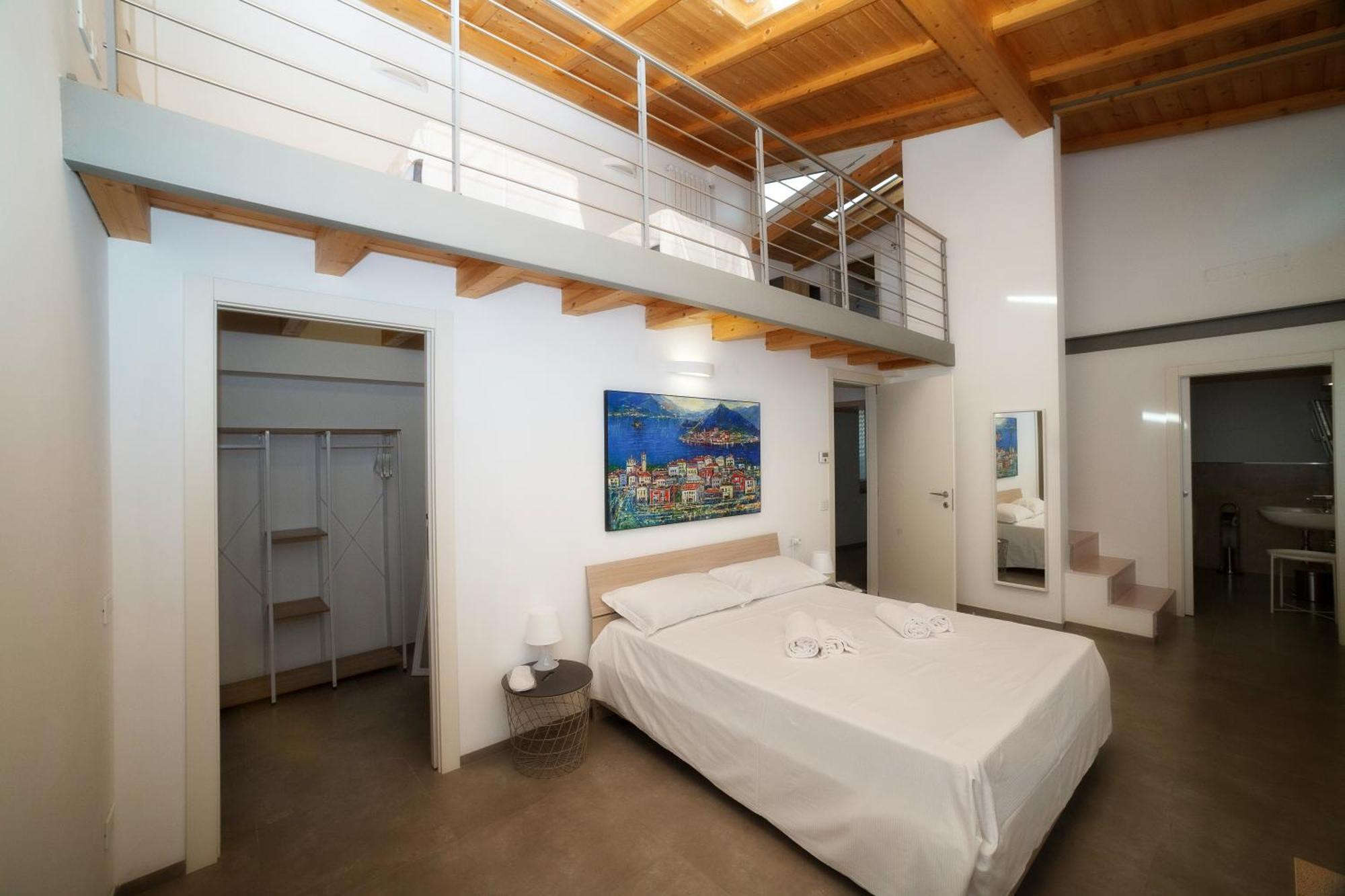 Holiday home Residenza Il Gallo In Riva Al Breathtaking View Of Iseo *
