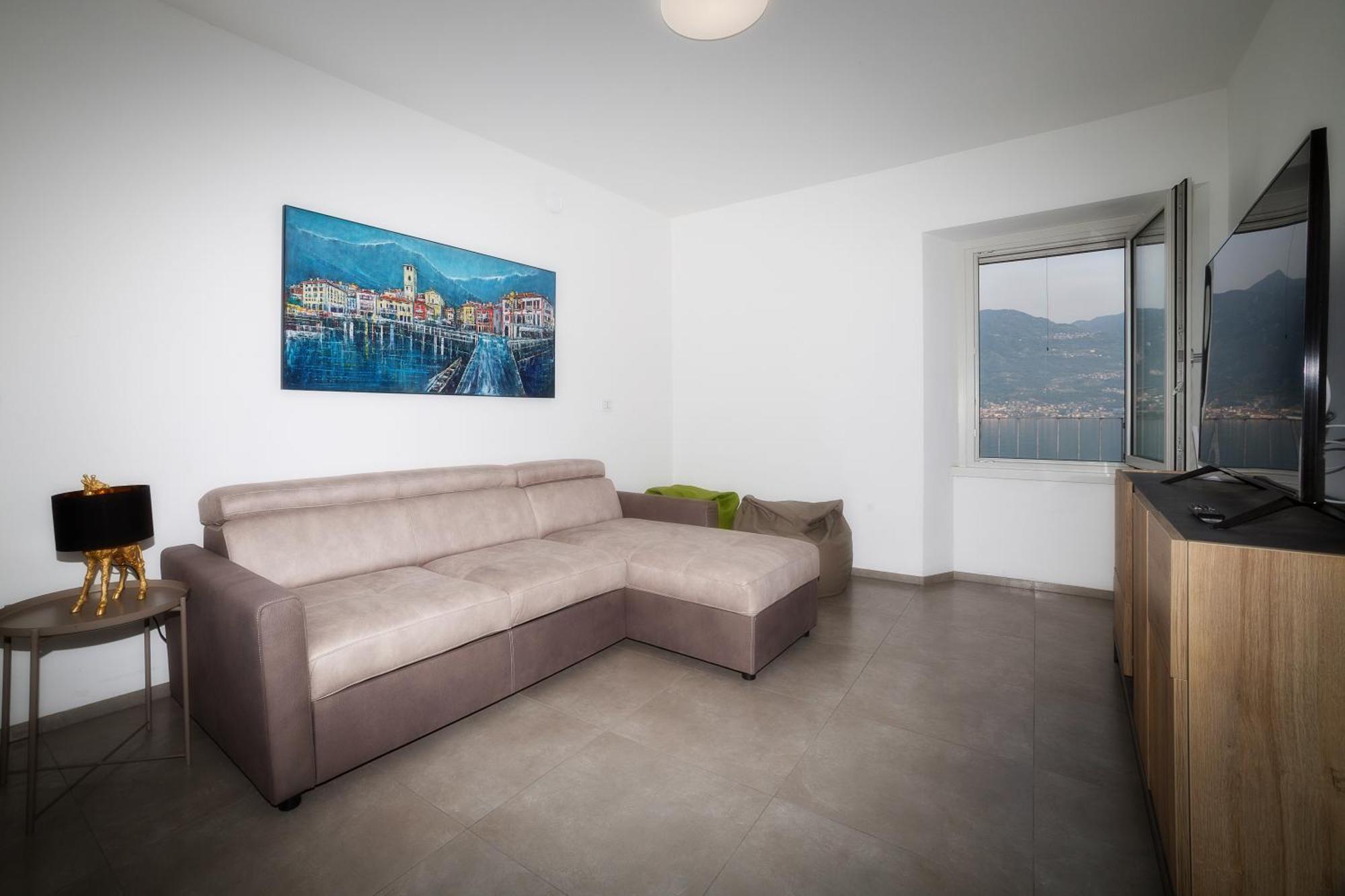 Residenza Il Gallo In Riva Al Breathtaking View Of Iseo * Pisogne